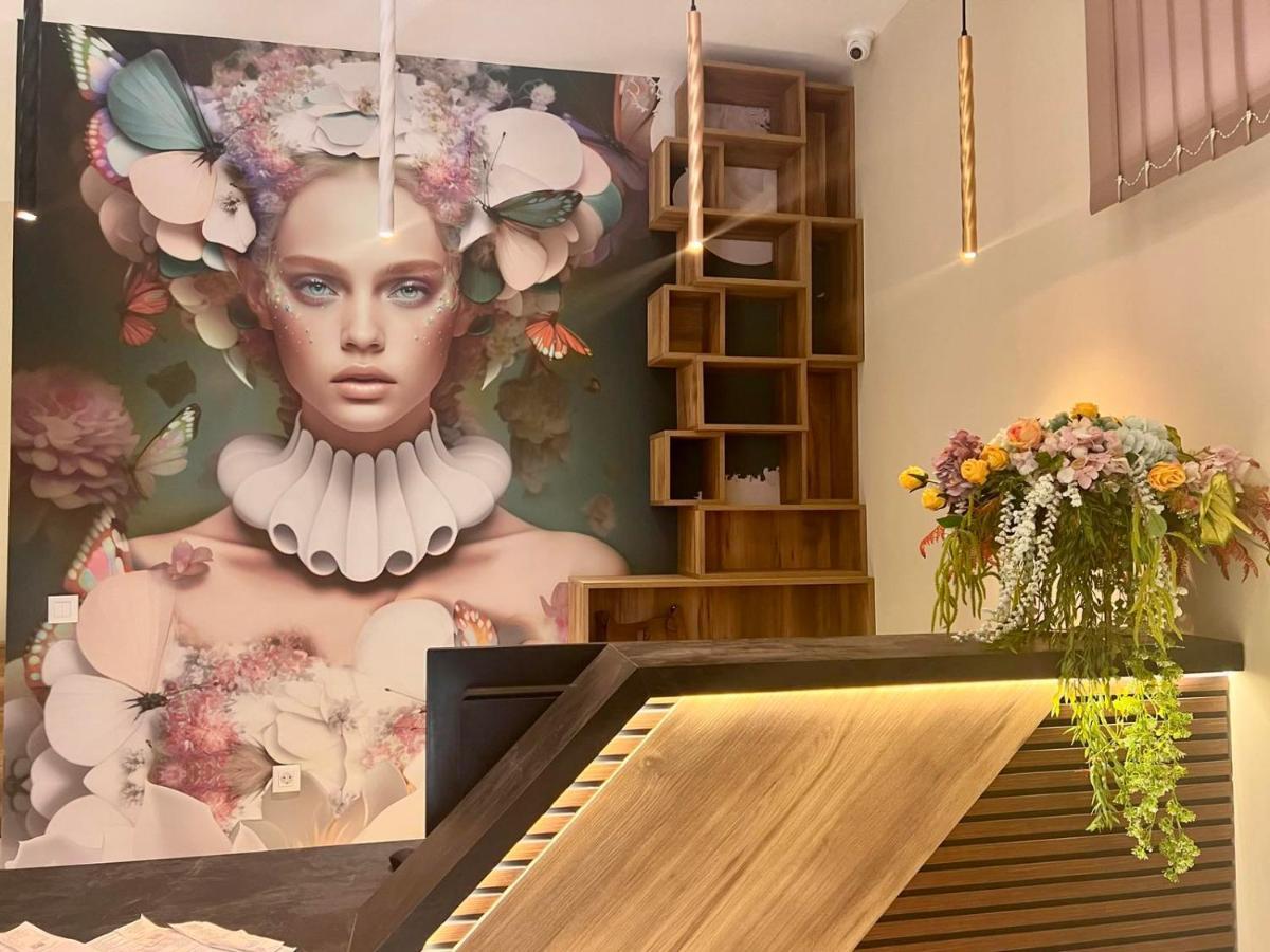 Floral Boutique Hotel Pleven Exterior photo
