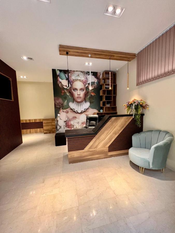 Floral Boutique Hotel Pleven Exterior photo