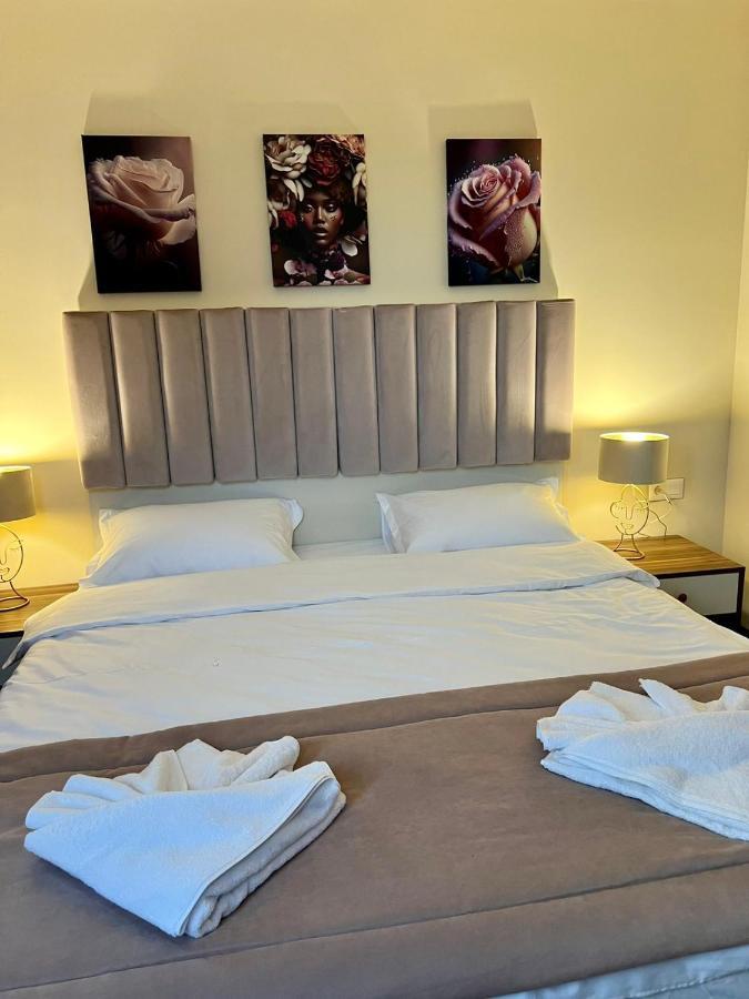 Floral Boutique Hotel Pleven Exterior photo