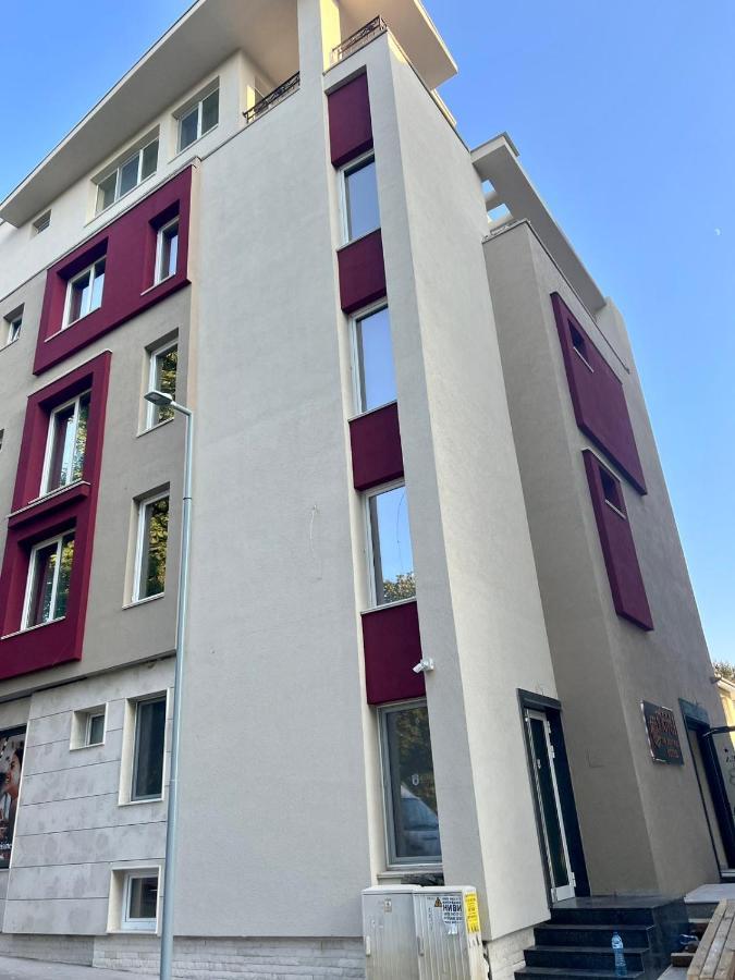 Floral Boutique Hotel Pleven Exterior photo
