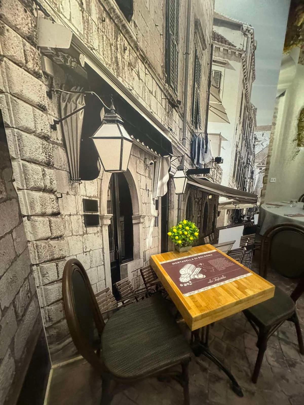 Floral Boutique Hotel Pleven Exterior photo